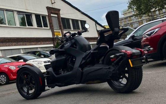 Gebrauchtmotorrad Can-Am Ryker 900 - Bild 3