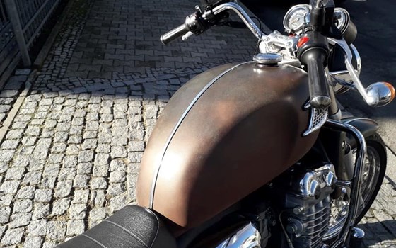 Gebrauchtmotorrad Triumph Thunderbird Sport - Bild 2