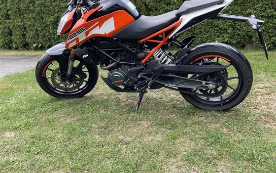 Gebrauchtmotorrad KTM 125 Duke - Bild 1
