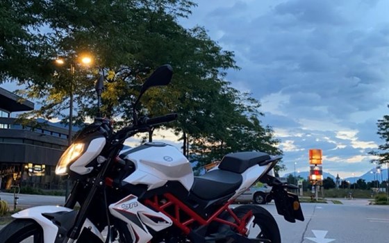 Gebrauchtmotorrad Benelli BN 125 - Bild 3