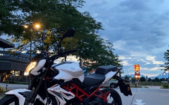 Gebrauchtmotorrad Benelli BN 125 - Bild 3