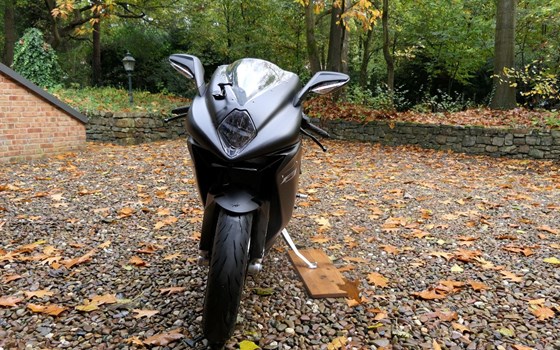 Gebrauchtmotorrad MV Agusta F3 800 - Bild 2