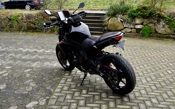 Gebrauchtmotorrad Kawasaki ER-6n - Bild 13