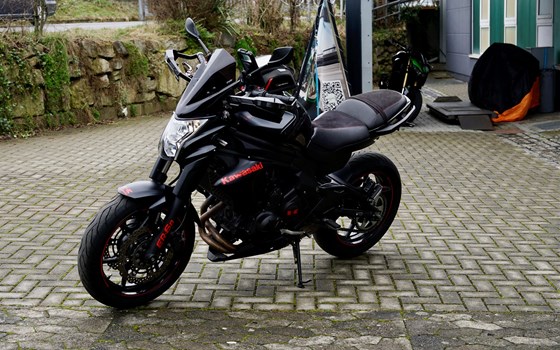 Gebrauchtmotorrad Kawasaki ER-6n - Bild 12