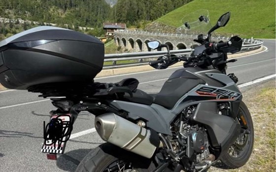 Gebrauchtmotorrad KTM 890 Adventure - Bild 2