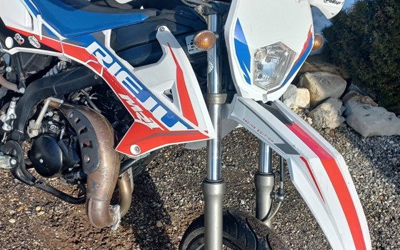 Gebrauchtmotorrad Rieju MRT SM Racing 50 - Bild 4