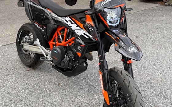 Gebrauchtmotorrad KTM 690 SMC - Bild 1