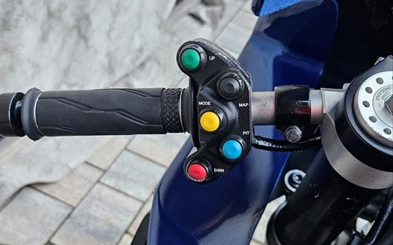 Gebrauchtmotorrad Yamaha R1 - Bild 13