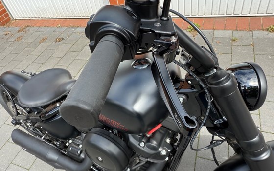 Gebrauchtmotorrad Harley-Davidson Softail Standard FXST - Bild 11