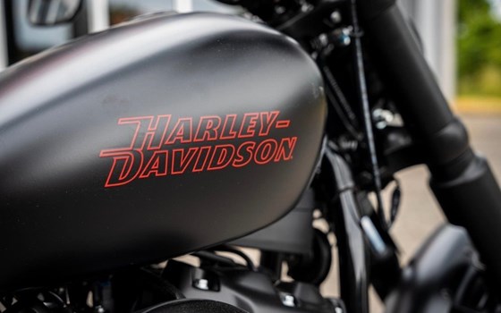 Gebrauchtmotorrad Harley-Davidson Softail Standard FXST - Bild 7