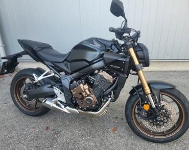 Honda CB650R E-Clutch