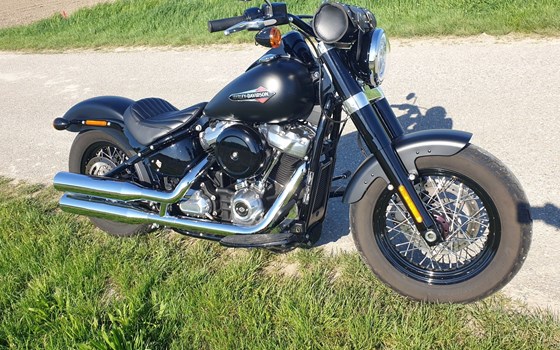 Gebrauchtmotorrad Harley-Davidson Softail Slim FLSL - Bild 9