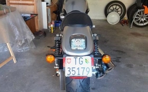 Motorrad Occasion Harley-Davidson V-Rod VRSCB - Bild 4