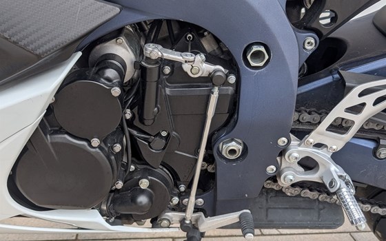 Gebrauchtmotorrad Suzuki GSX-R 600 - Bild 10