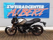 Honda CB125R