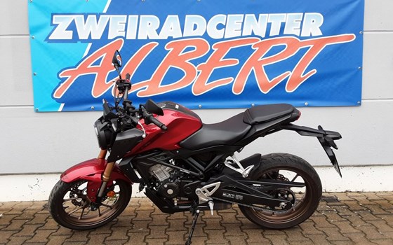 Gebrauchtmotorrad Honda CB125R - Bild 1