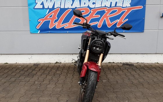 Gebrauchtmotorrad Honda CB125R - Bild 4