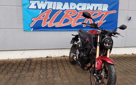 Gebrauchtmotorrad Honda CB125R - Bild 6