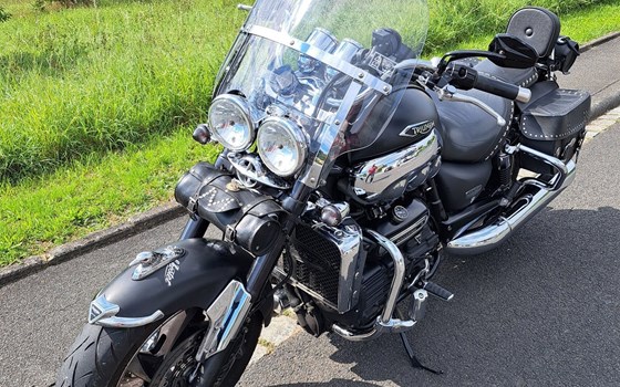 Gebrauchtmotorrad Triumph Rocket III Roadster - Bild 1