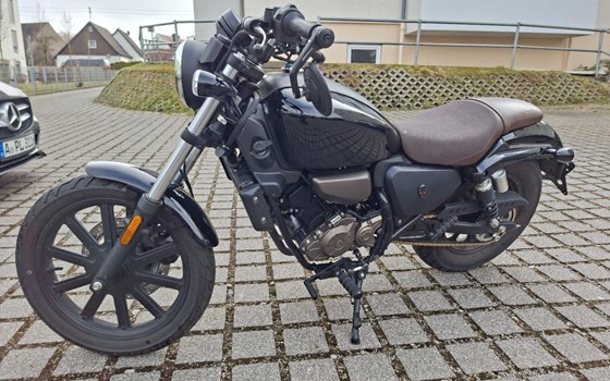Gebrauchtmotorrad QJ Motor SRV 125 - Bild 3