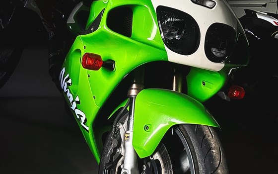 Gebrauchtmotorrad Kawasaki ZX-7R Ninja - Bild 1
