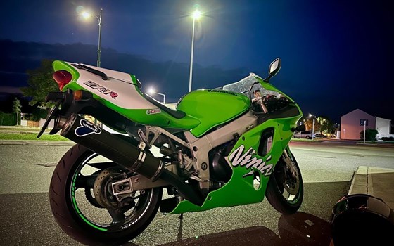 Gebrauchtmotorrad Kawasaki ZX-7R Ninja - Bild 5
