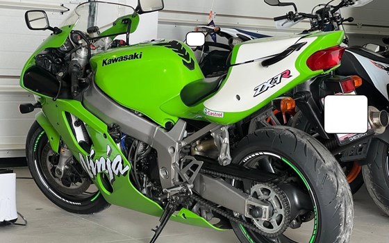 Gebrauchtmotorrad Kawasaki ZX-7R Ninja - Bild 7