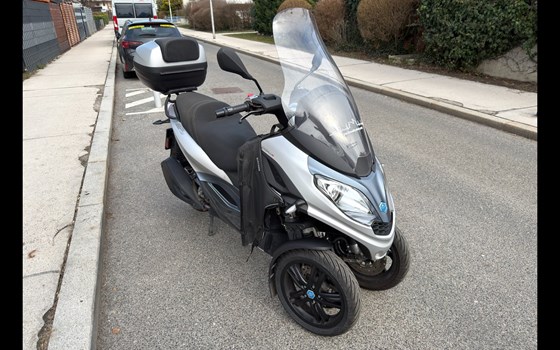 Gebrauchtmotorrad Piaggio MP3 300 HPE - Bild 1