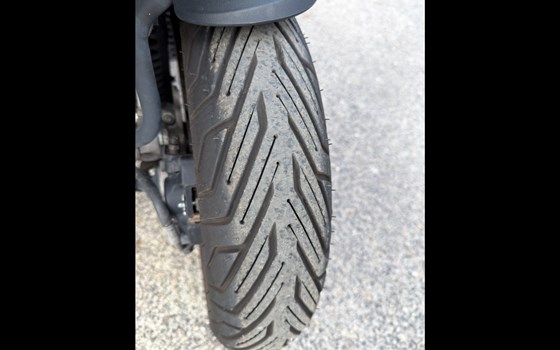 Gebrauchtmotorrad Piaggio MP3 300 HPE - Bild 3