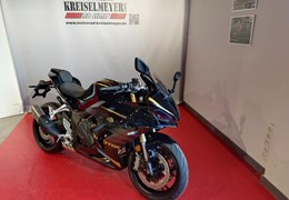 Neumotorrad QJ Motor SRK 800 RR