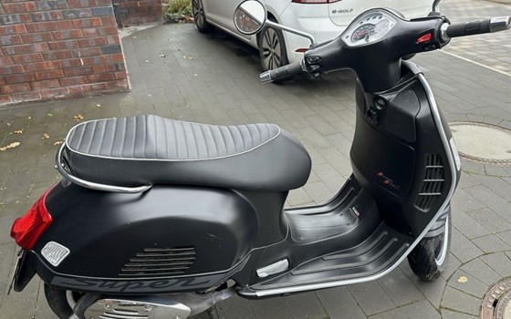 Gebrauchtmotorrad Vespa GTS 300 - Bild 4