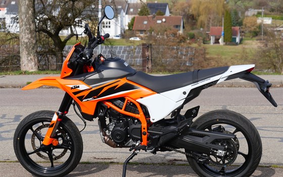 Gebrauchtmotorrad KTM 125 SMC R - Bild 5