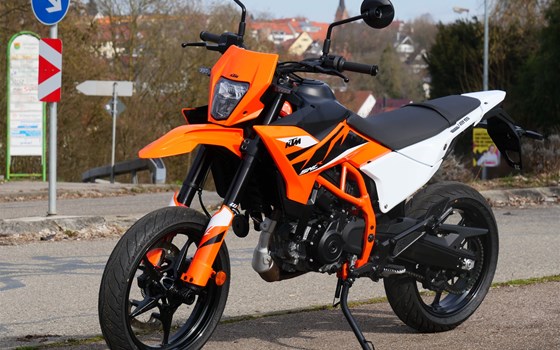 Gebrauchtmotorrad KTM 125 SMC R - Bild 6