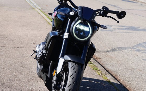 Gebrauchtmotorrad Honda CB 1000 R - Bild 3