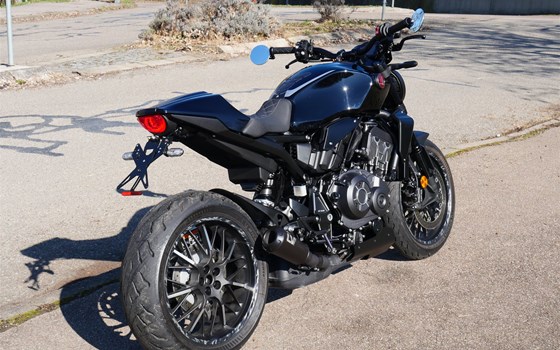 Gebrauchtmotorrad Honda CB 1000 R - Bild 4