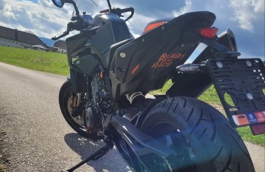 Gebrauchtmotorrad KTM 890 Duke - Bild 4