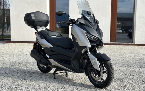 Gebrauchtmotorrad Yamaha XMAX 300 - Bild 1