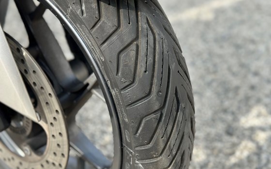 Gebrauchtmotorrad Yamaha XMAX 300 - Bild 9