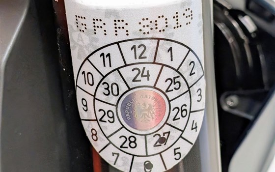 Gebrauchtmotorrad KTM 890 Duke R - Bild 2