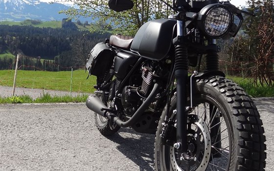 Gebrauchtmotorrad Mutt Akita 125 - Bild 2