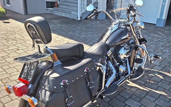 Gebrauchtmotorrad Harley-Davidson Softail Heritage Classic FLSTC - Bild 3