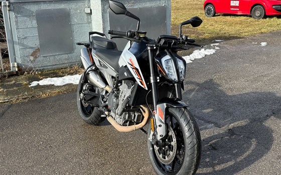 Gebrauchtmotorrad KTM 790 Duke - Bild 3