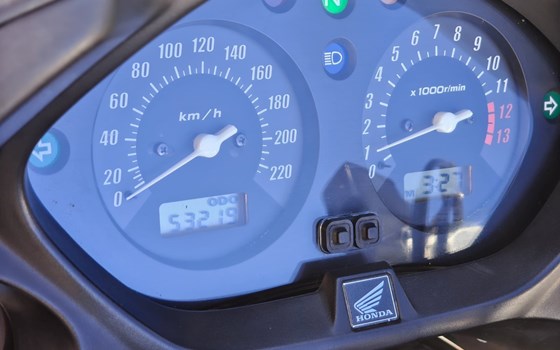 Gebrauchtmotorrad Honda CBF 600 S - Bild 2