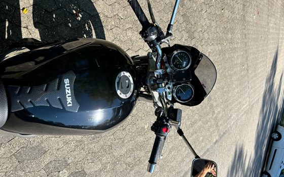 Gebrauchtmotorrad Suzuki GSX 750 - Bild 11