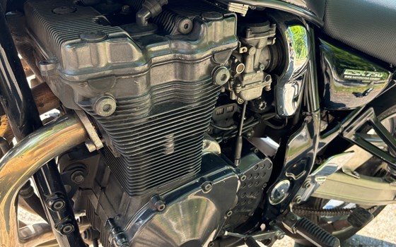 Gebrauchtmotorrad Suzuki GSX 750 - Bild 12