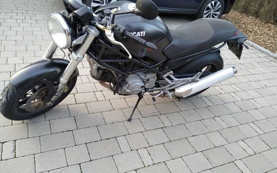 Gebrauchtmotorrad Ducati Monster 900 i.e. Dark - Bild 1