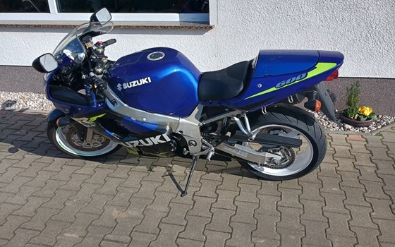 Gebrauchtmotorrad Suzuki GSX-R 600 - Bild 2
