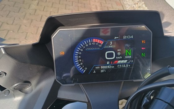 Gebrauchtmotorrad Suzuki GSX-8R - Bild 3