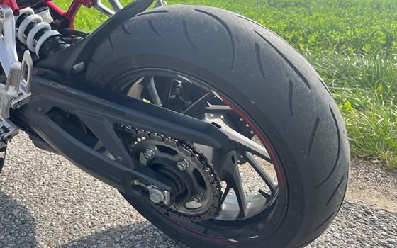 Gebrauchtmotorrad Honda CB650F - Bild 2