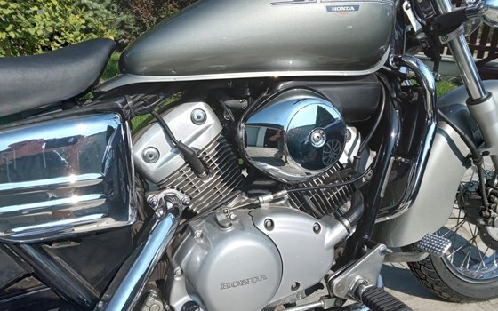 Gebrauchtmotorrad Honda VT 125 Shadow - Bild 6